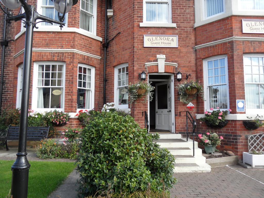 Glenora Guest House Whitby Exterior photo
